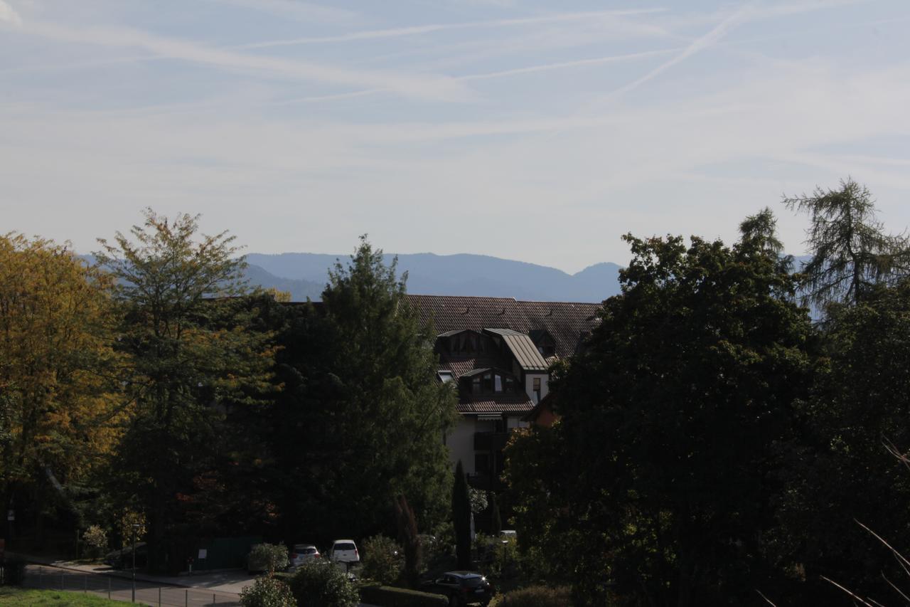 Mariaprimavera Apartment Am Kurpark Mit Schwarzwaldblick * * * * Bad Krozingen Ngoại thất bức ảnh
